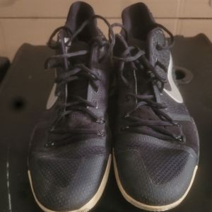 Nike Kyrie 3s, men's basketball size 11, used for 1 season